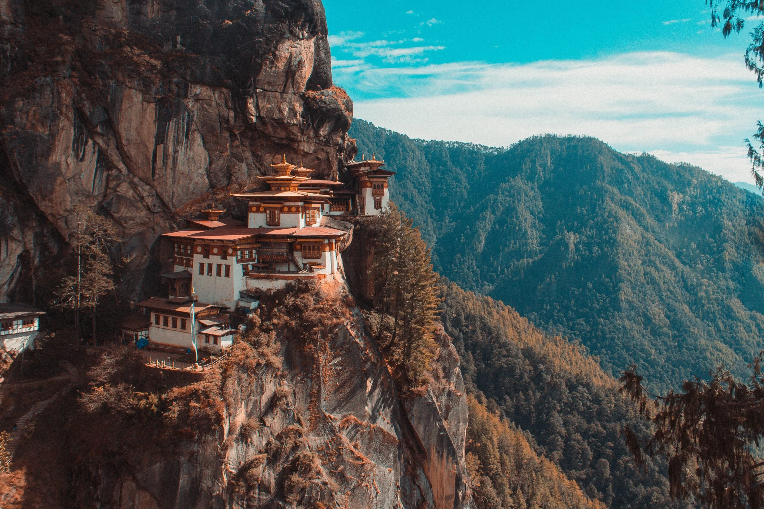 Bhutan: A Himalayan Kingdom Beckons