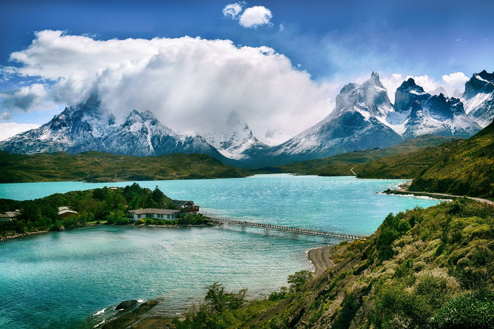 Chile: From the Enchanting Atacama Desert to the Majestic Patagonian Glaciers