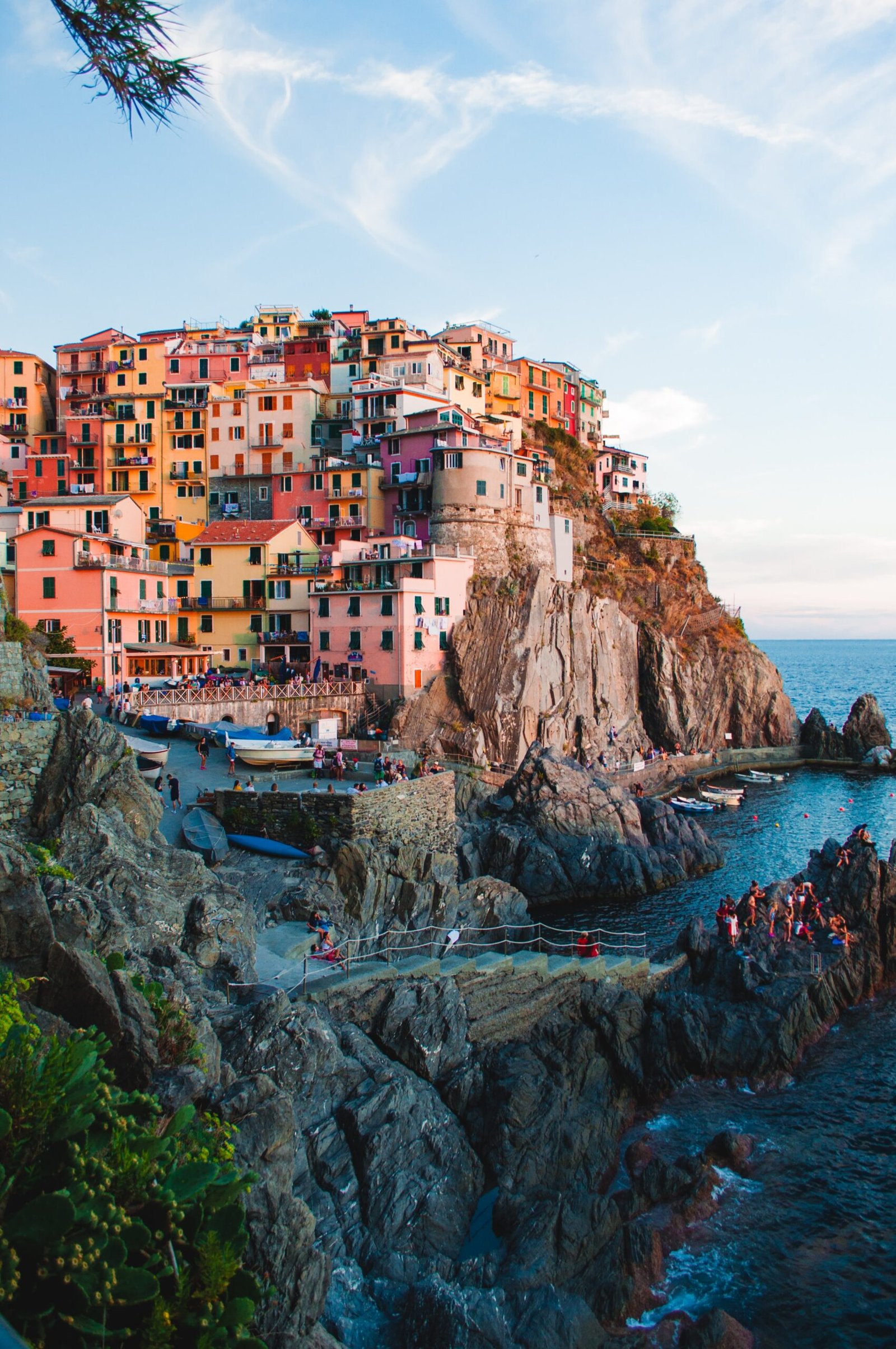 Discovering the Beauty of Italy: Art, Cuisine, and Romance